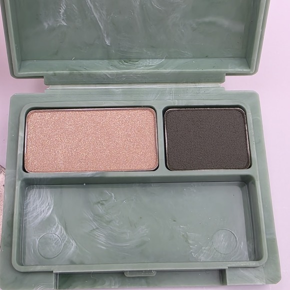 Clinique Other - CLINIQUE Eye Defining Duo‎ Shadow and Liner GILDED .04 oz Mini Rare HTF New